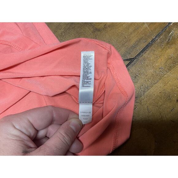 Athleta Stratus II Tee T-Shirt Size Large Scoop Neck Relaxed Fit Casual Pink - Picture 8 of 10